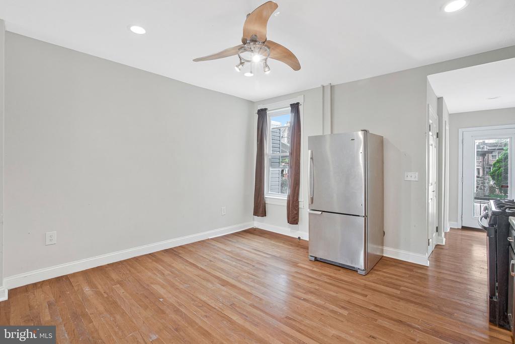 40 N ABINGTON AVENUE