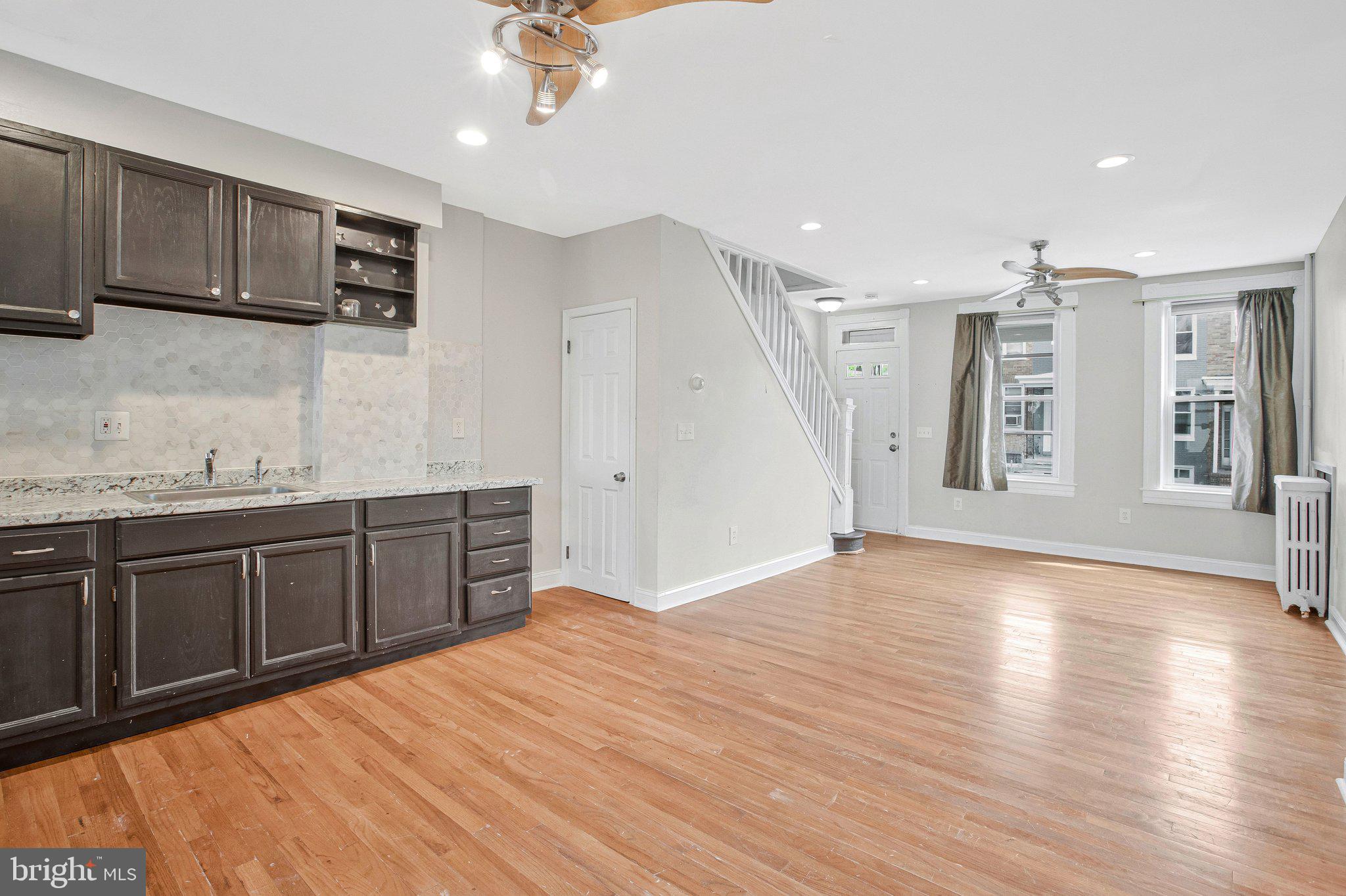40 N ABINGTON AVENUE
