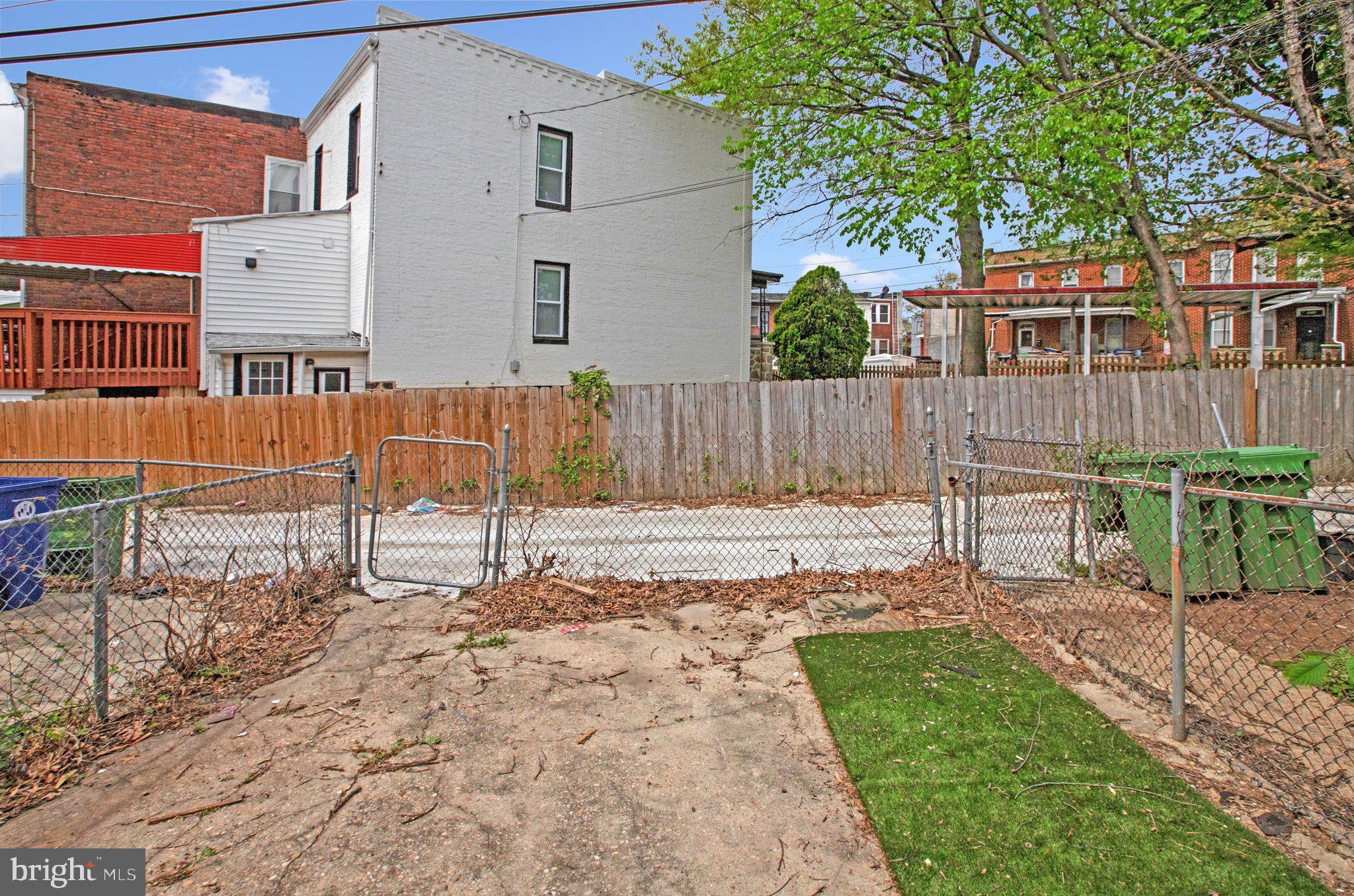 40 N ABINGTON AVENUE