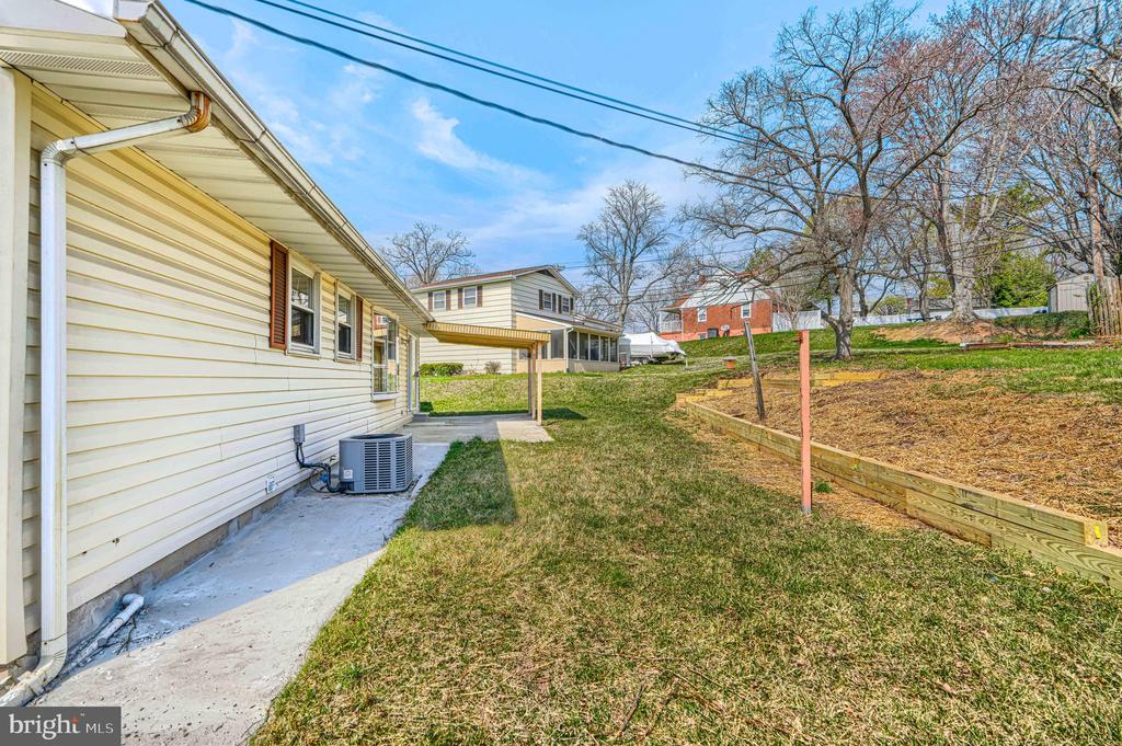 1741 ELLINWOOD ROAD