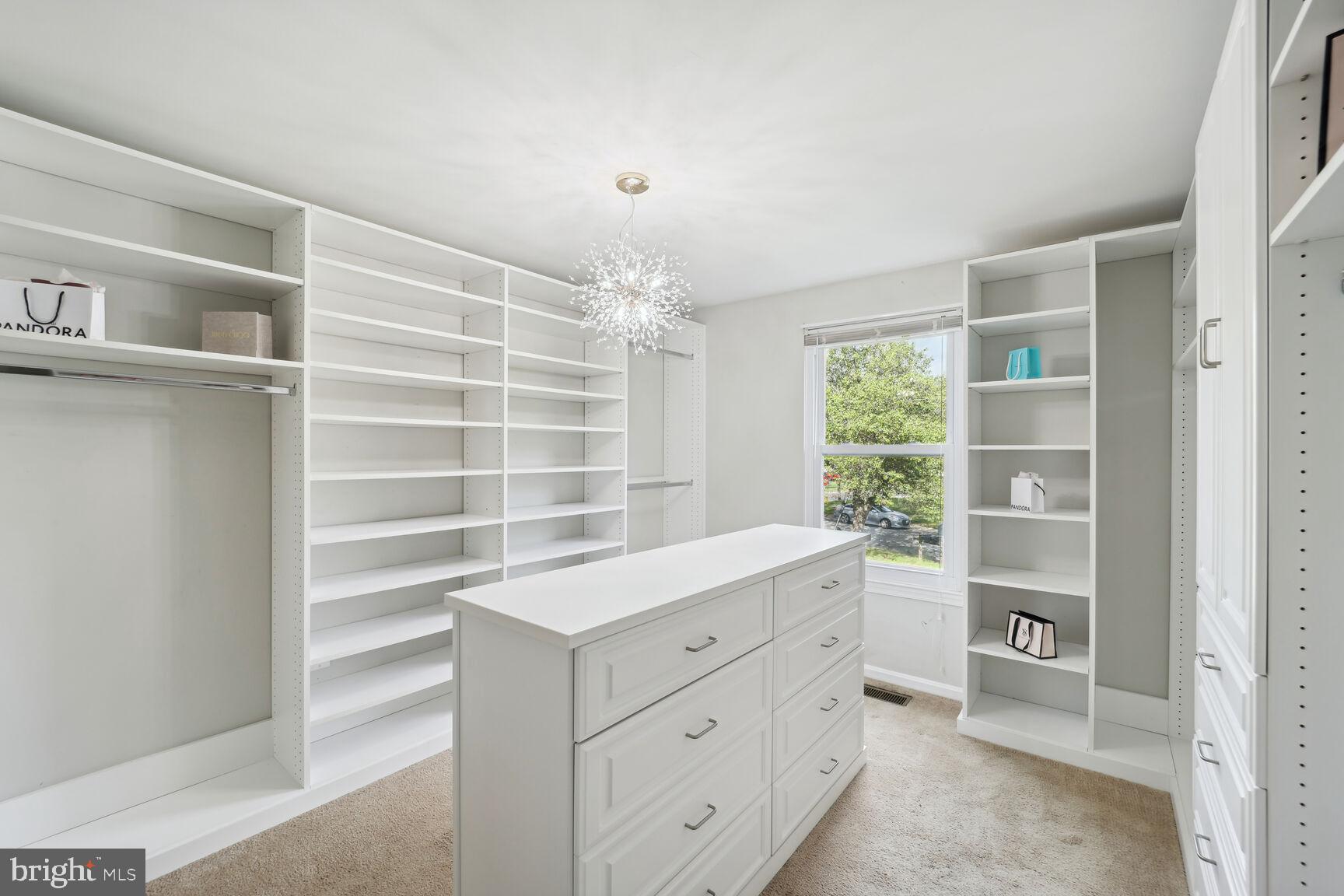 6333 Lemur Ct