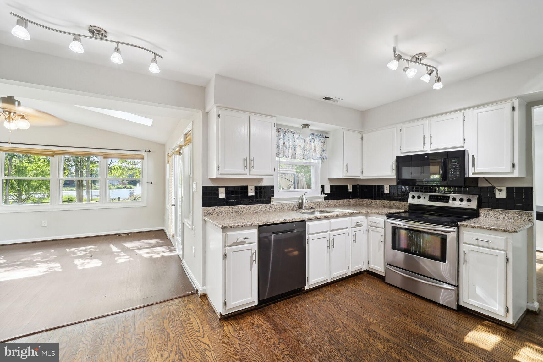 6333 Lemur Ct