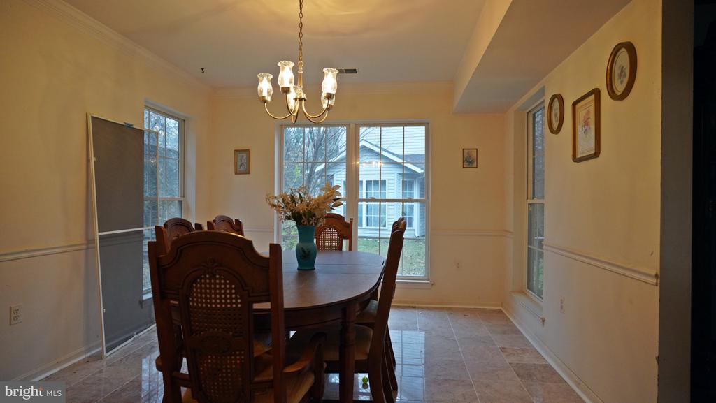 3528 Pine Cone Cir