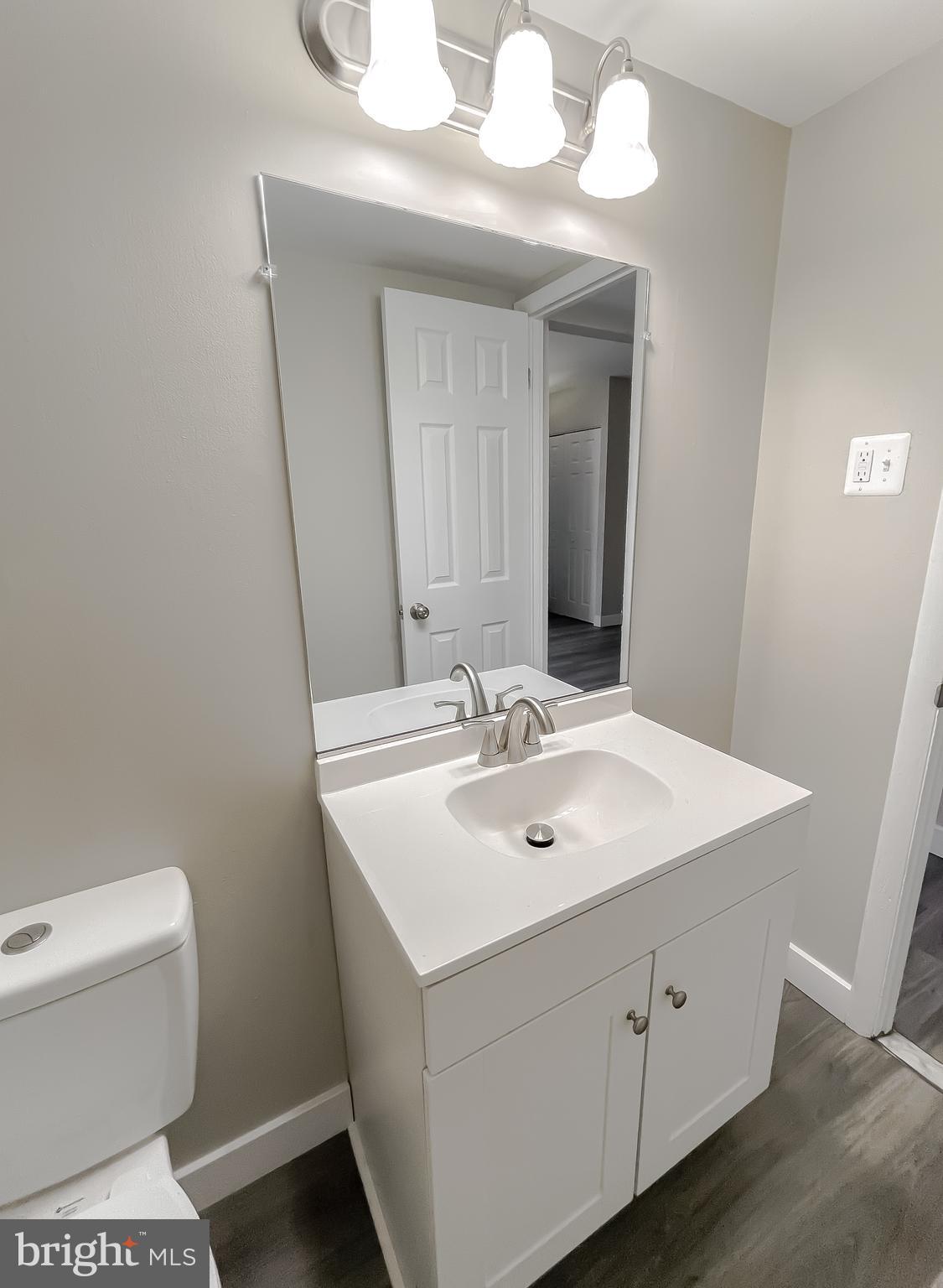 11849 Oak Manor Dr #33