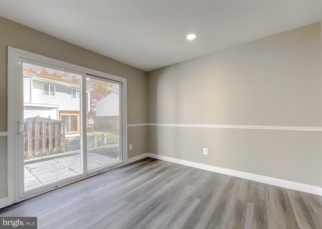 11849 Oak Manor Dr #33
