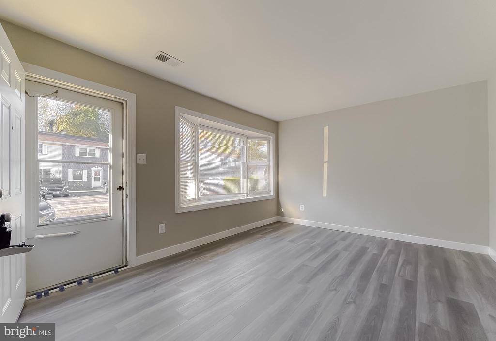 11849 Oak Manor Dr #33