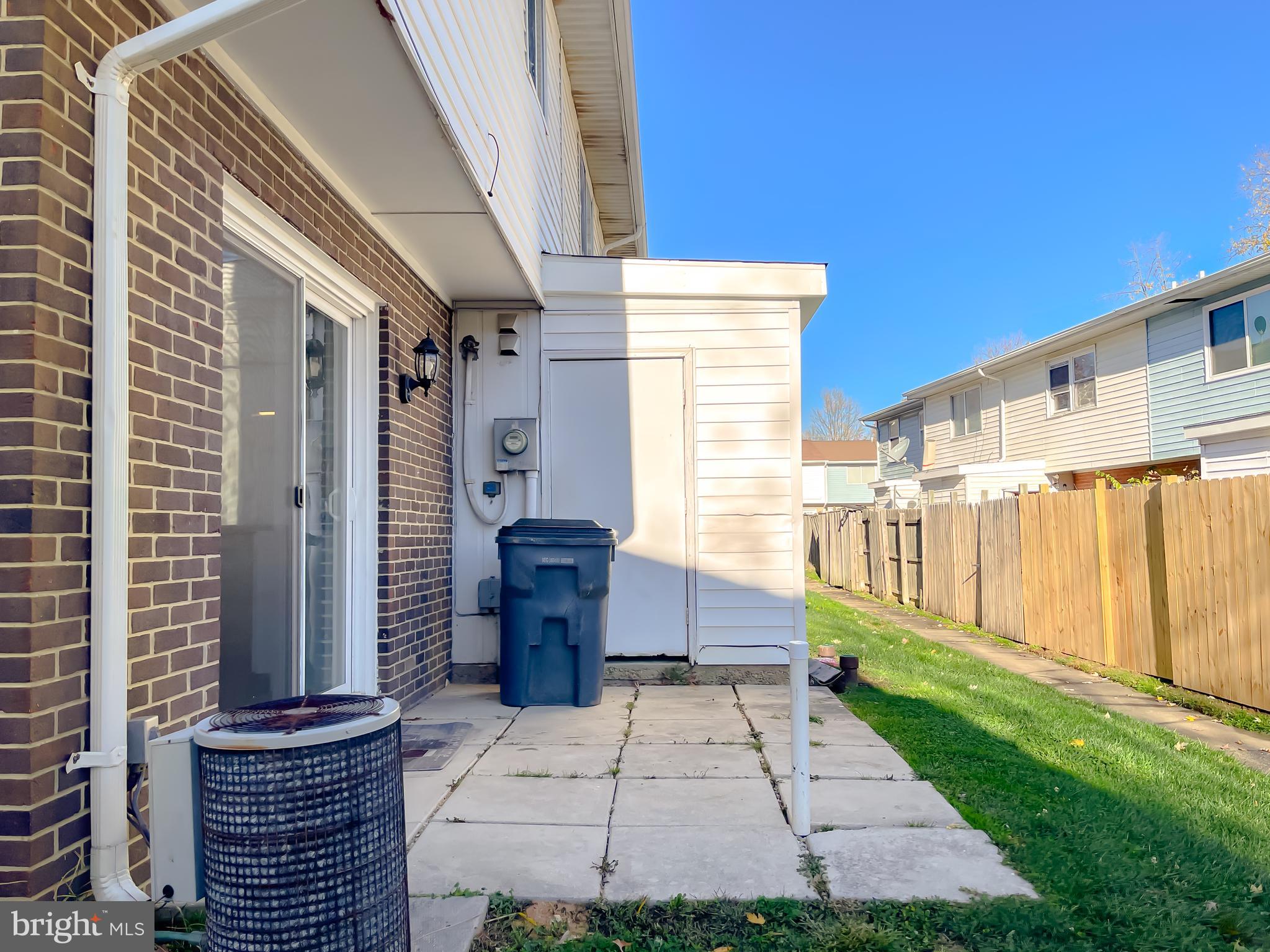 11849 Oak Manor Dr #33