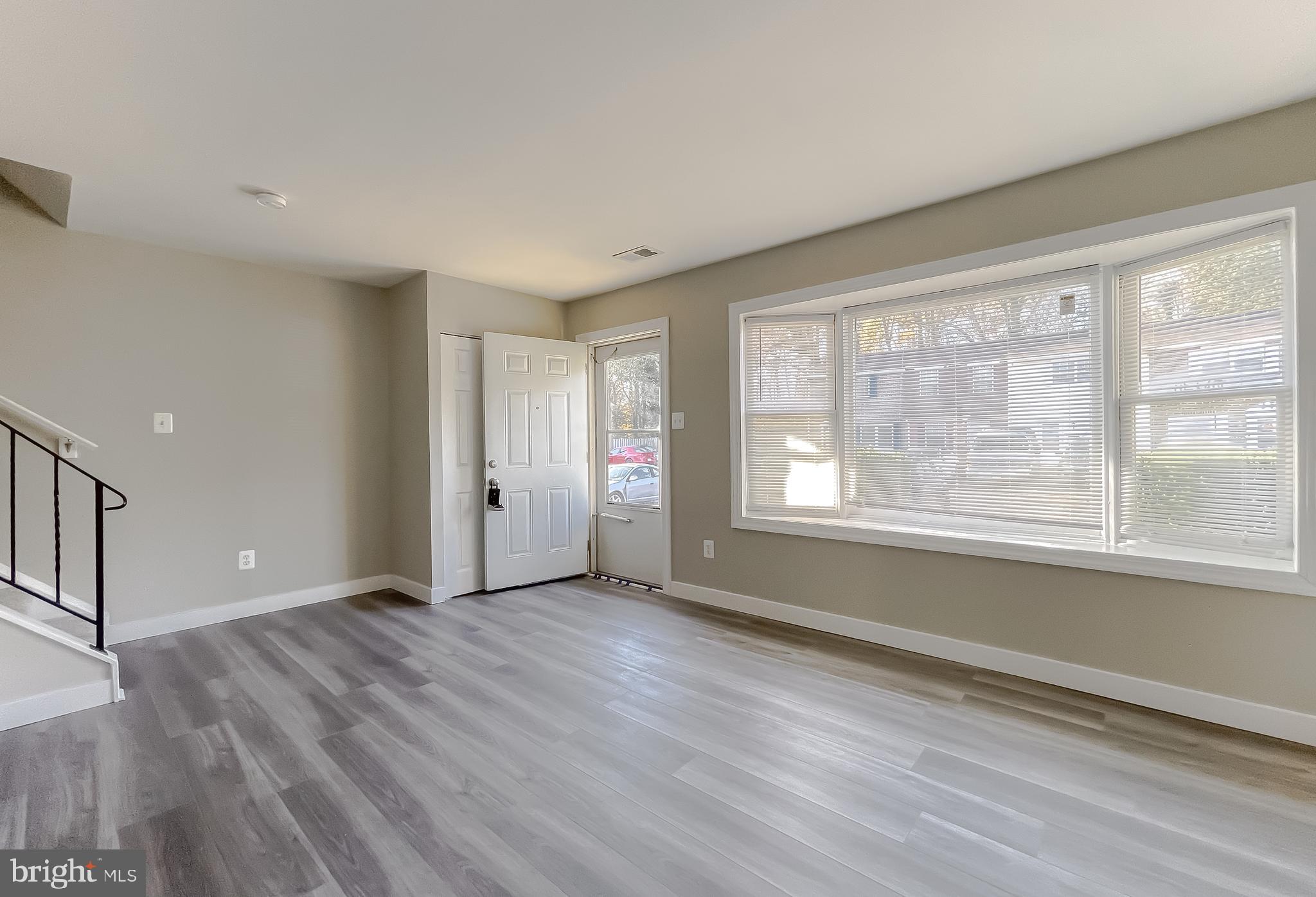11849 Oak Manor Dr #33