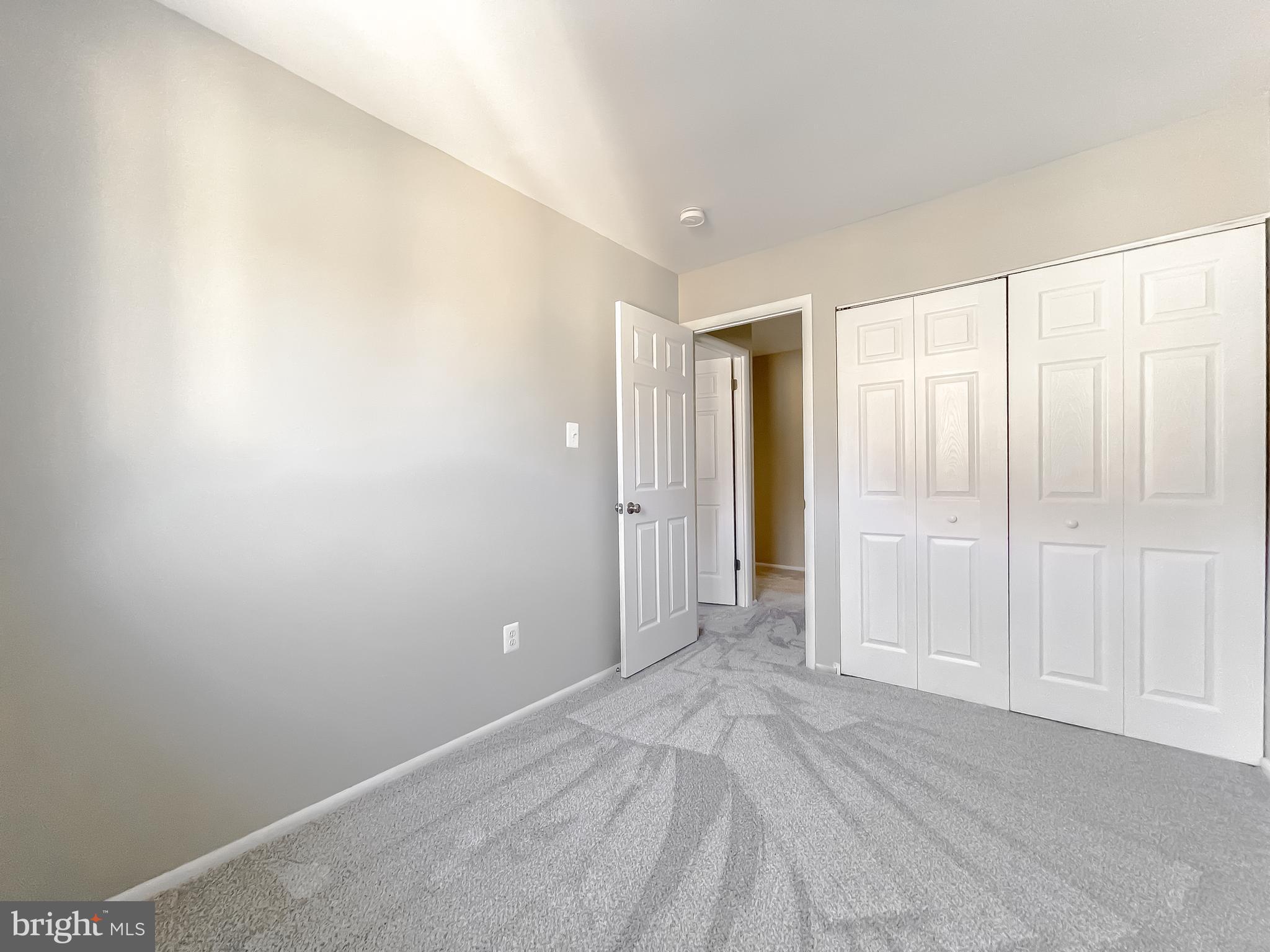 11849 Oak Manor Dr #33