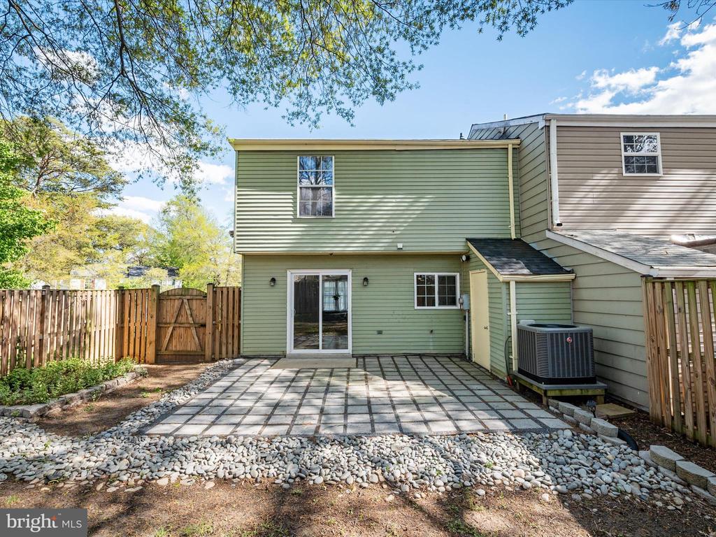 2805 Red Lion Pl