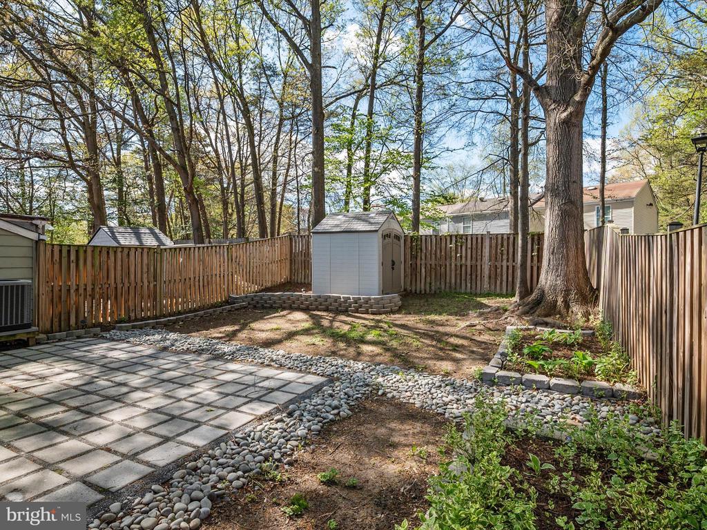 2805 Red Lion Pl