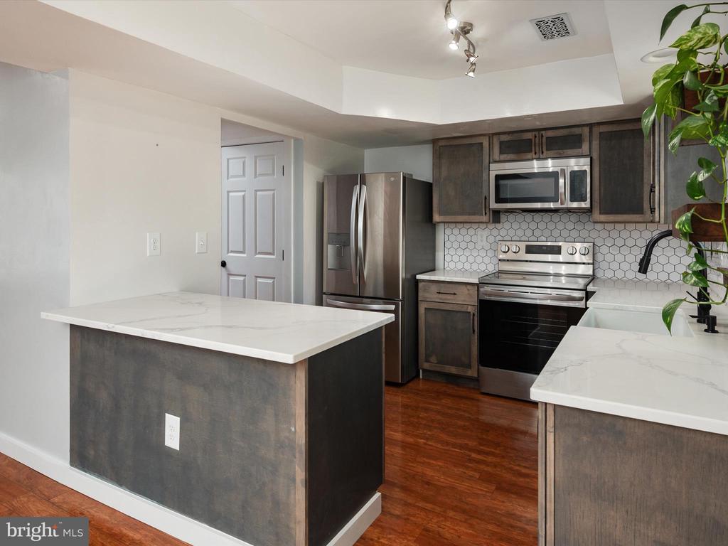 2805 Red Lion Pl