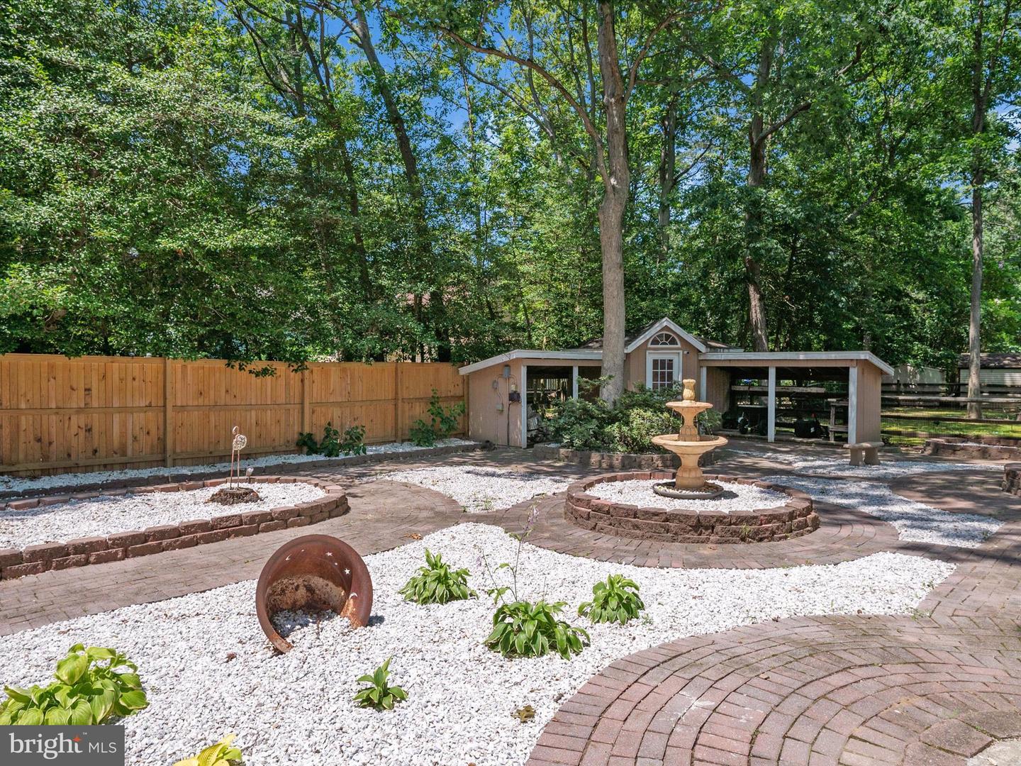 3570 Pine Cone Cir