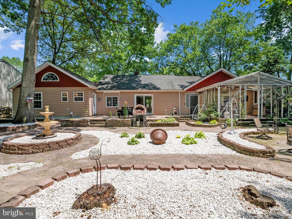 3570 Pine Cone Cir