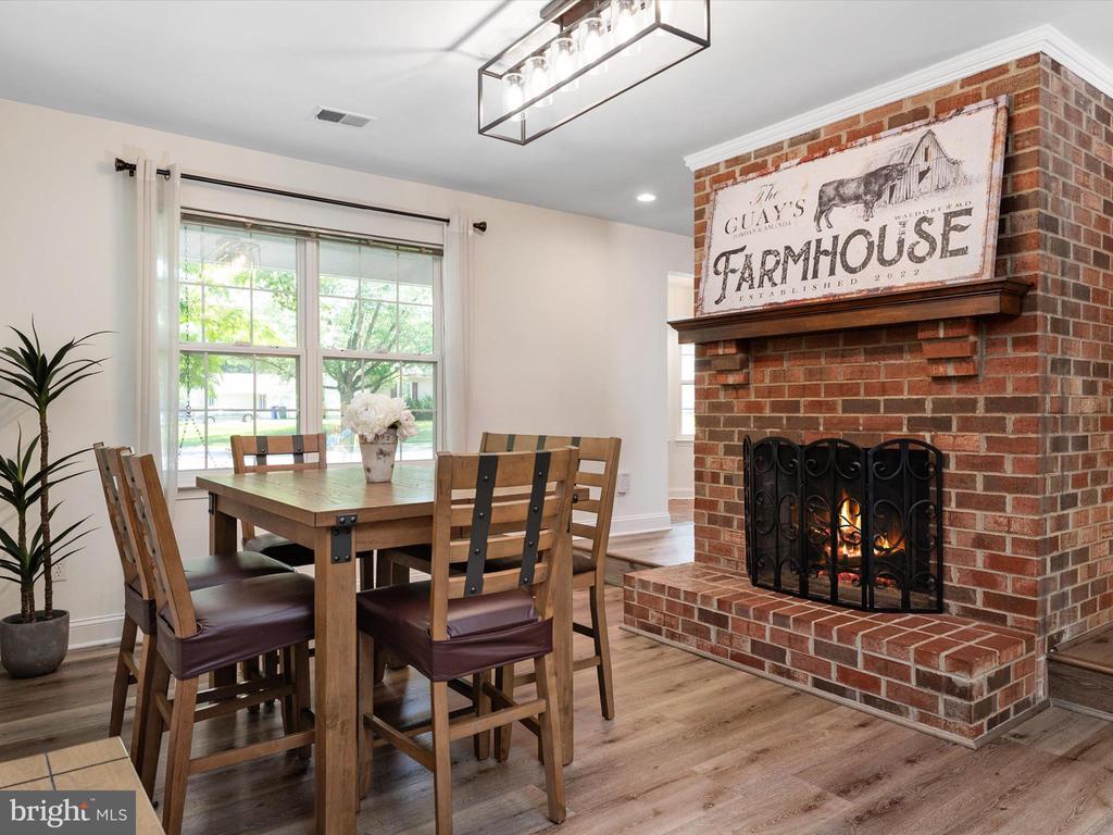 3570 Pine Cone Cir