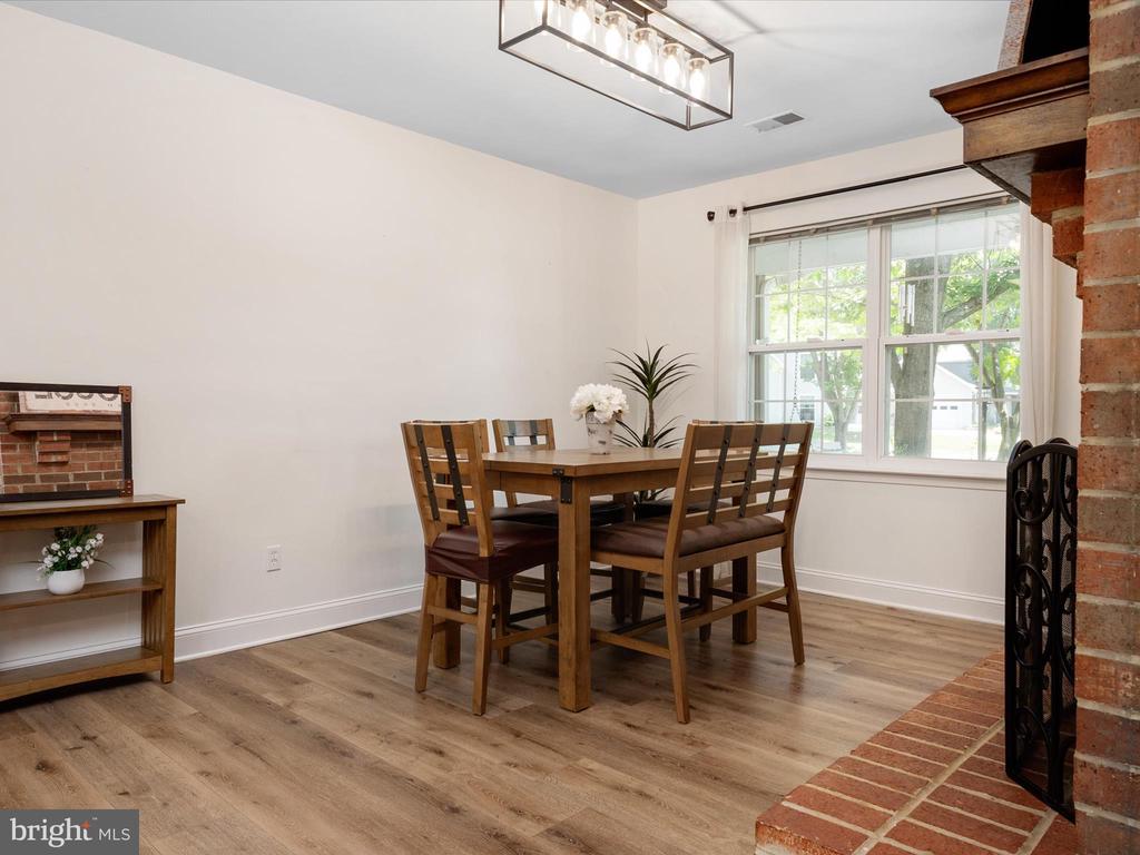 3570 Pine Cone Cir