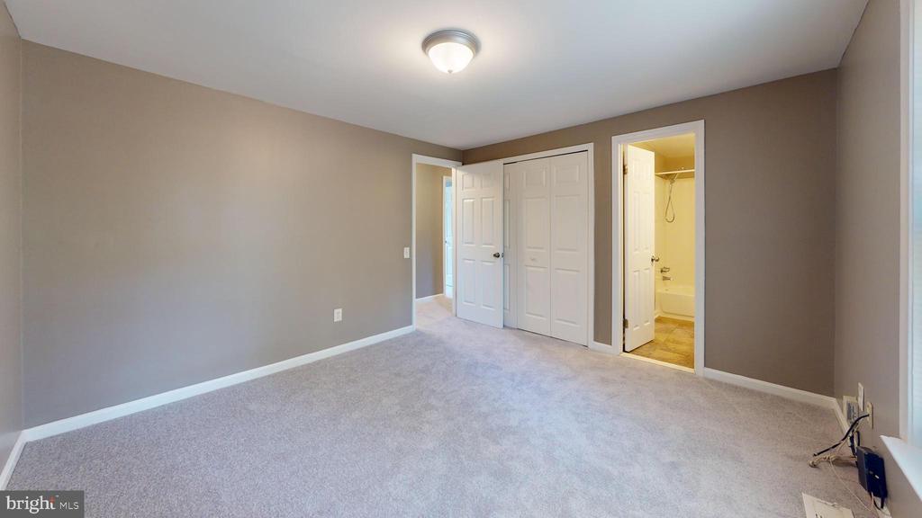 2757 RED LION PLACE