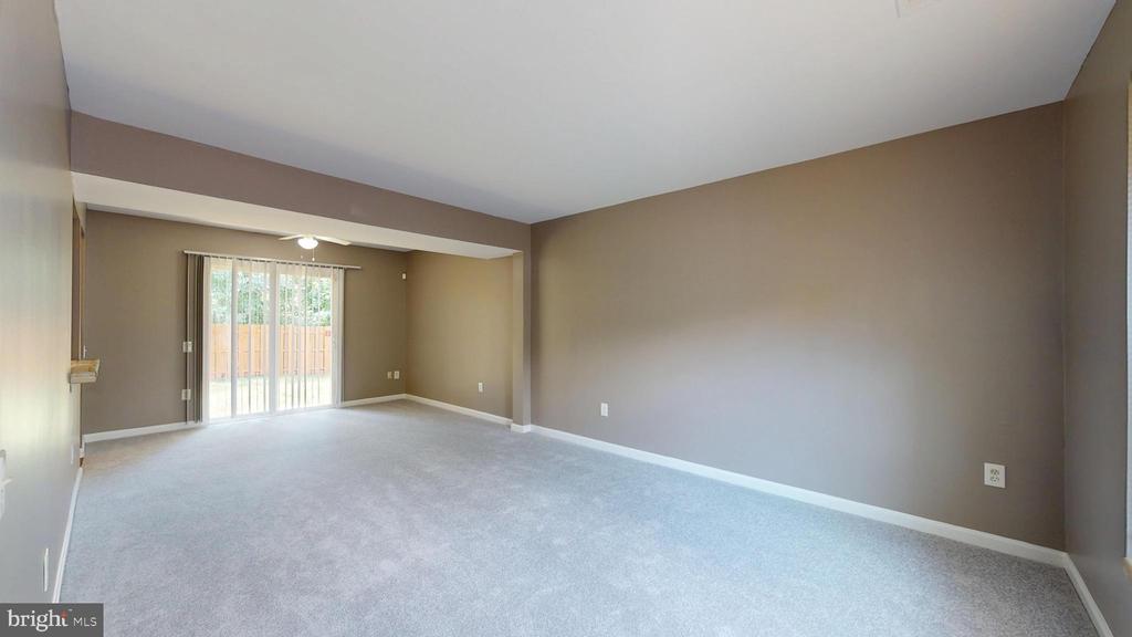 2757 RED LION PLACE