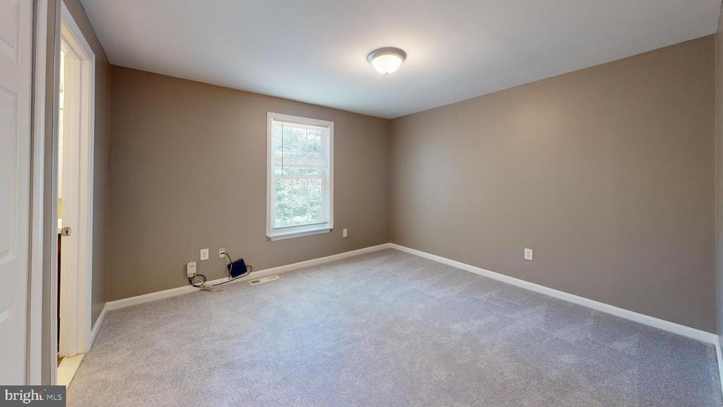 2757 RED LION PLACE