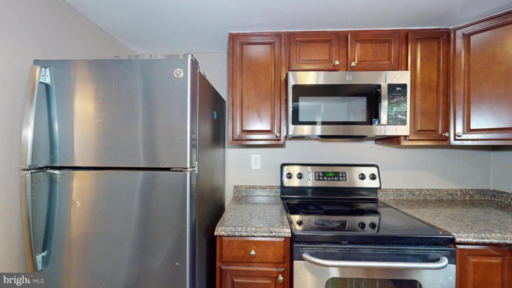2757 RED LION PLACE