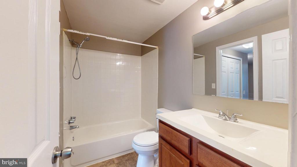 2757 RED LION PLACE