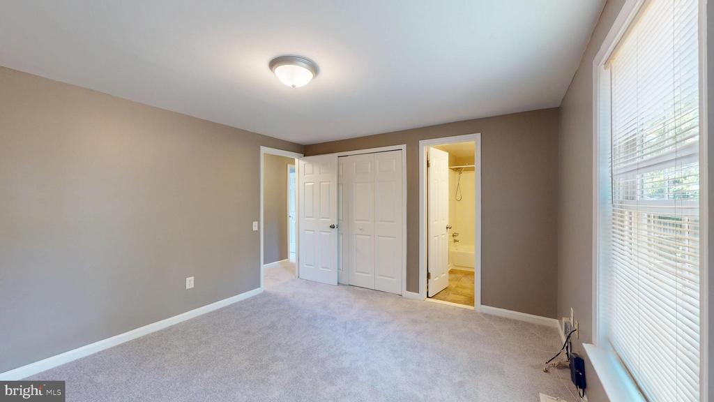 2757 RED LION PLACE