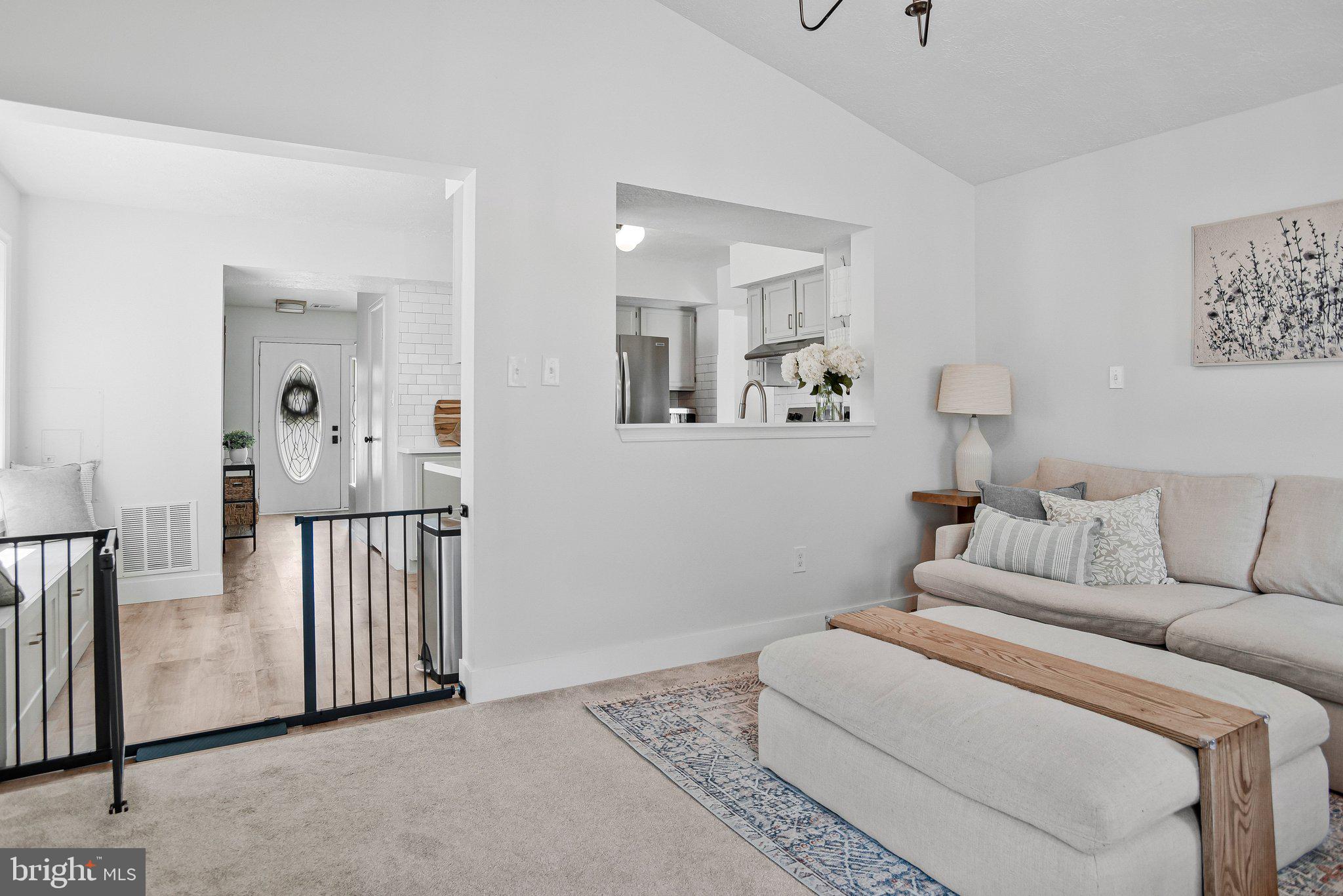 4092 BROADBILL CIRCLE