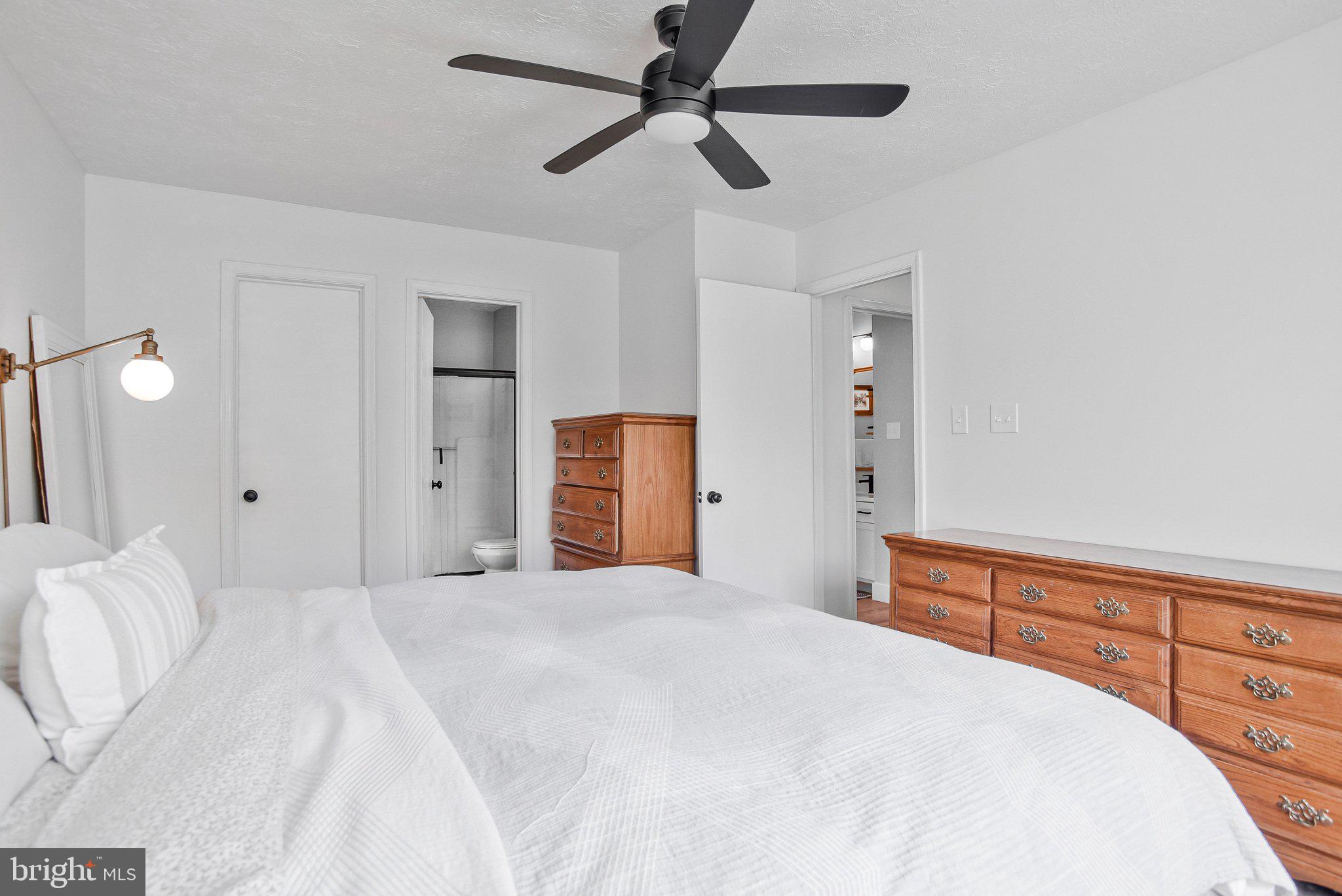 4092 BROADBILL CIRCLE