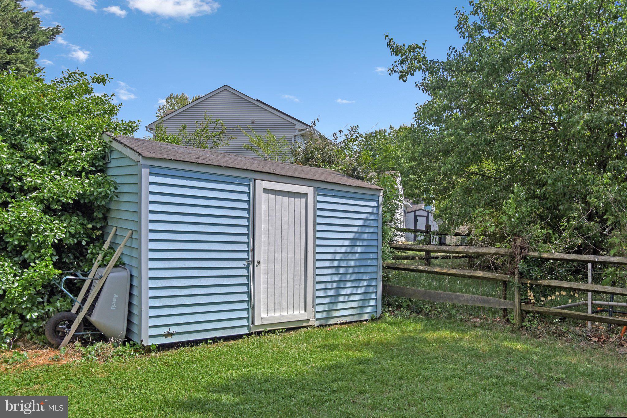 4092 BROADBILL CIRCLE