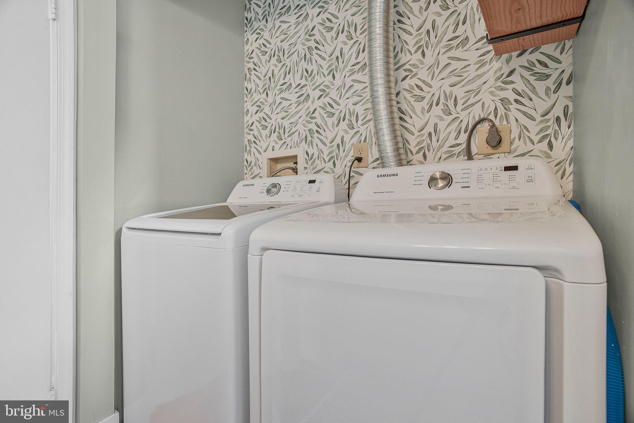 4092 BROADBILL CIRCLE