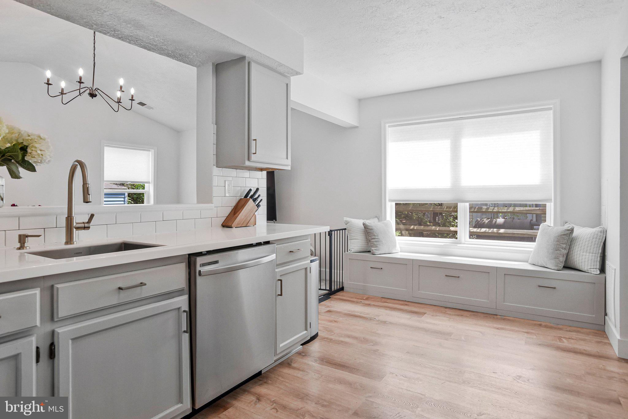 4092 BROADBILL CIRCLE