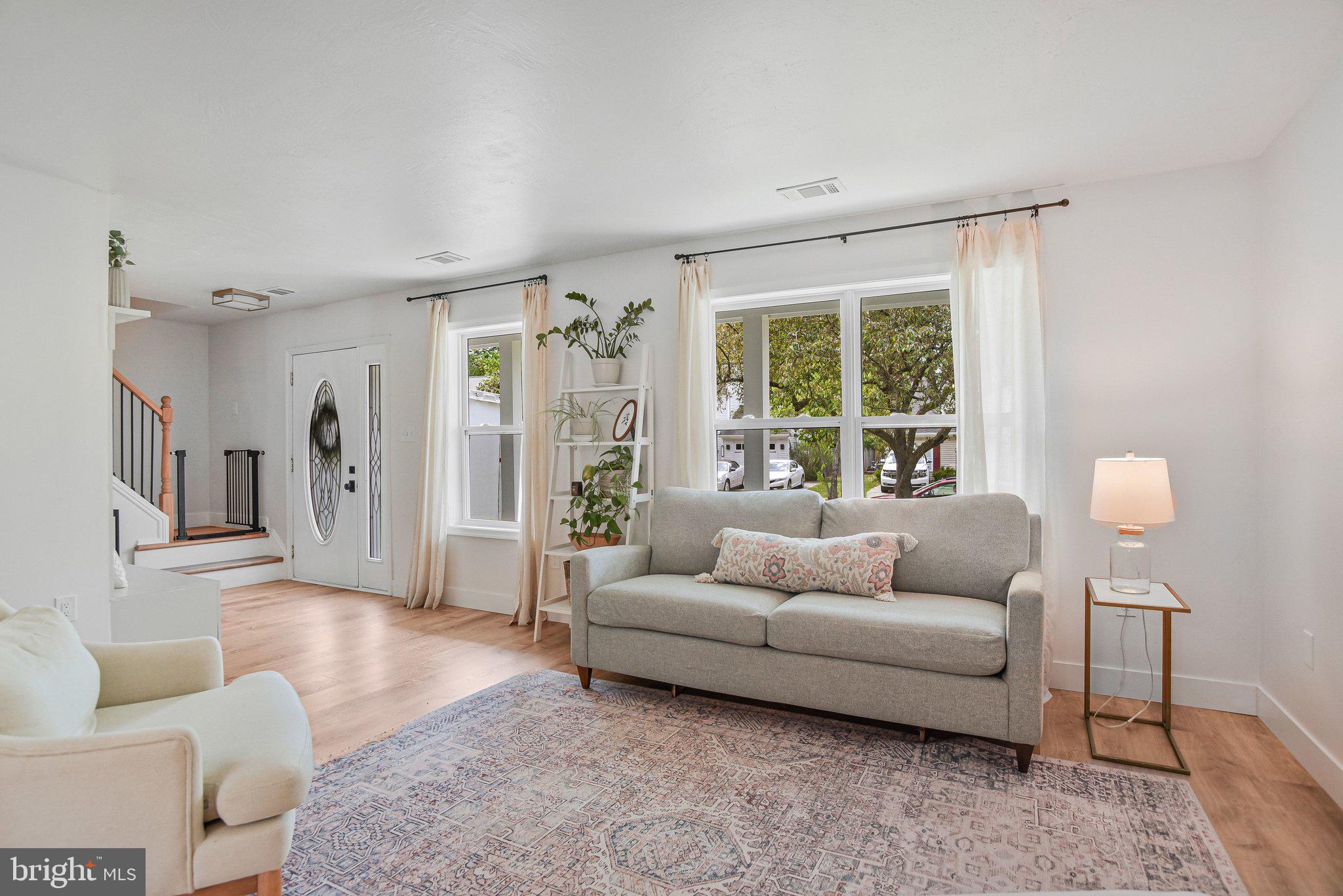 4092 BROADBILL CIRCLE