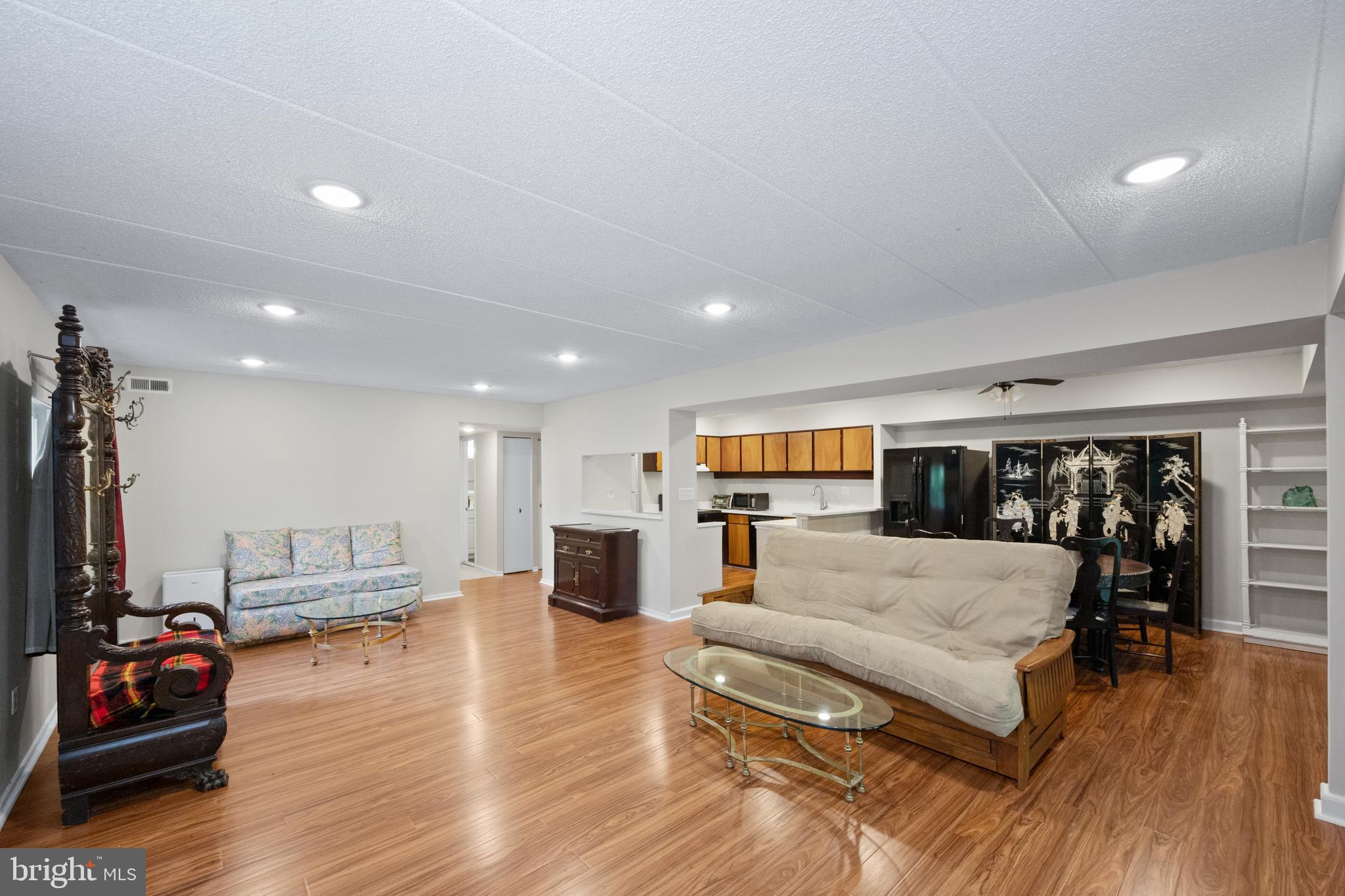 5653 Harpers Farm ROAD Unit: B