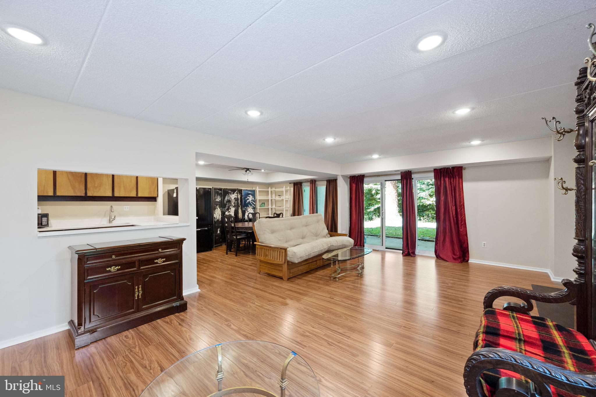 5653 Harpers Farm ROAD Unit: B