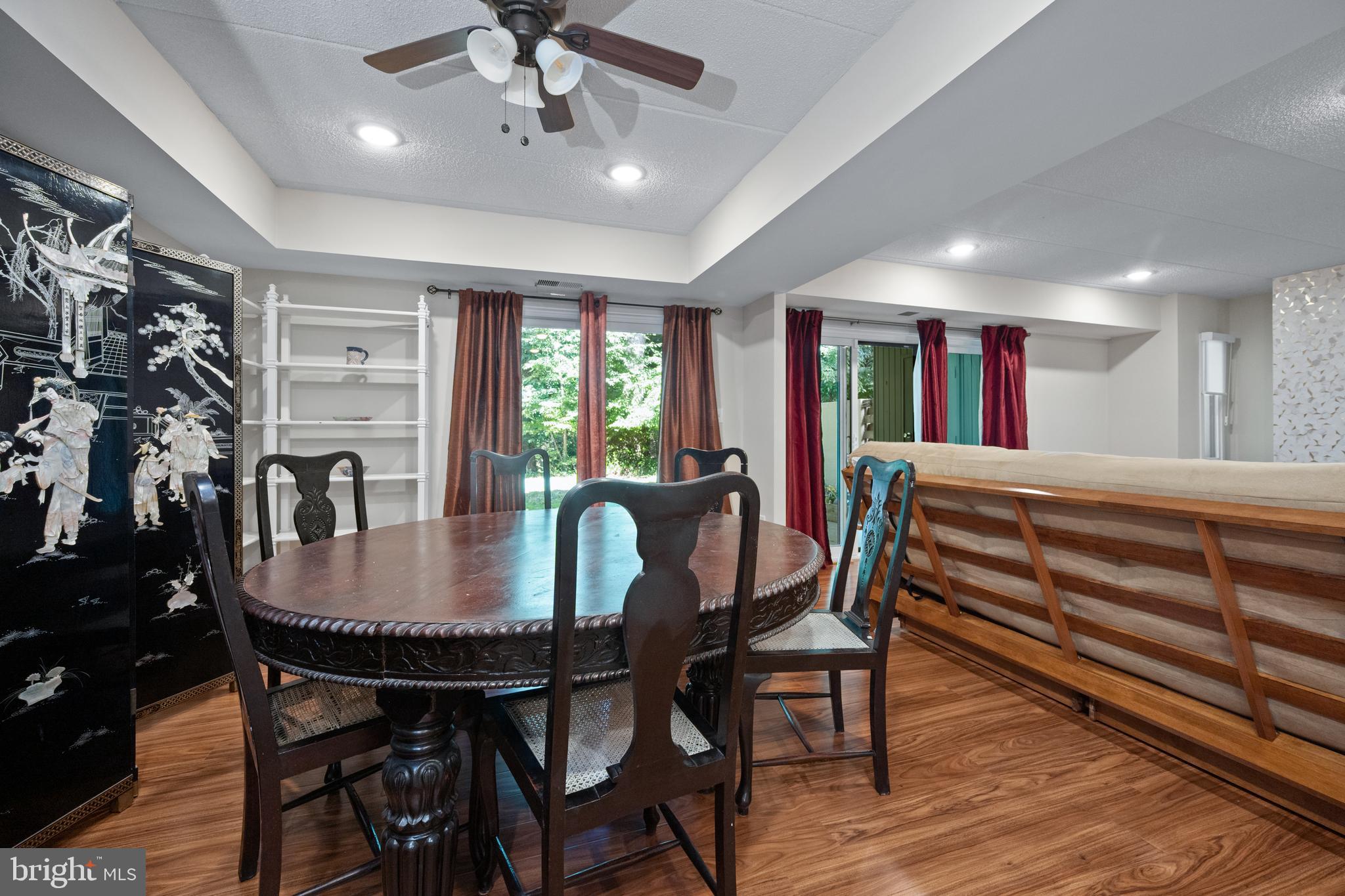 5653 Harpers Farm ROAD Unit: B