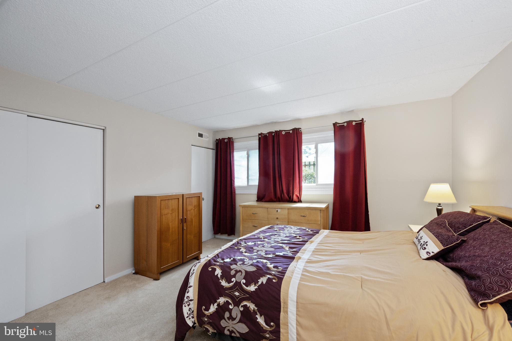 5653 Harpers Farm ROAD Unit: B