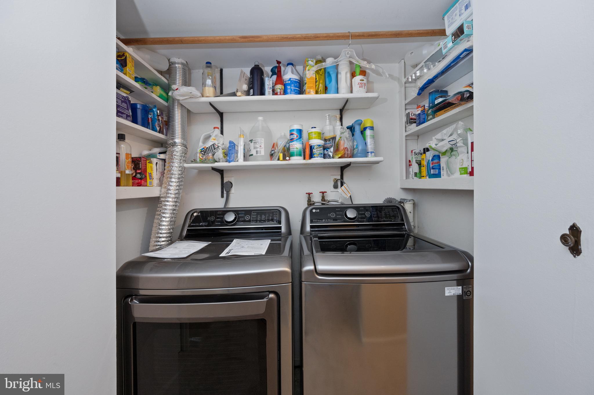 5653 Harpers Farm ROAD Unit: B