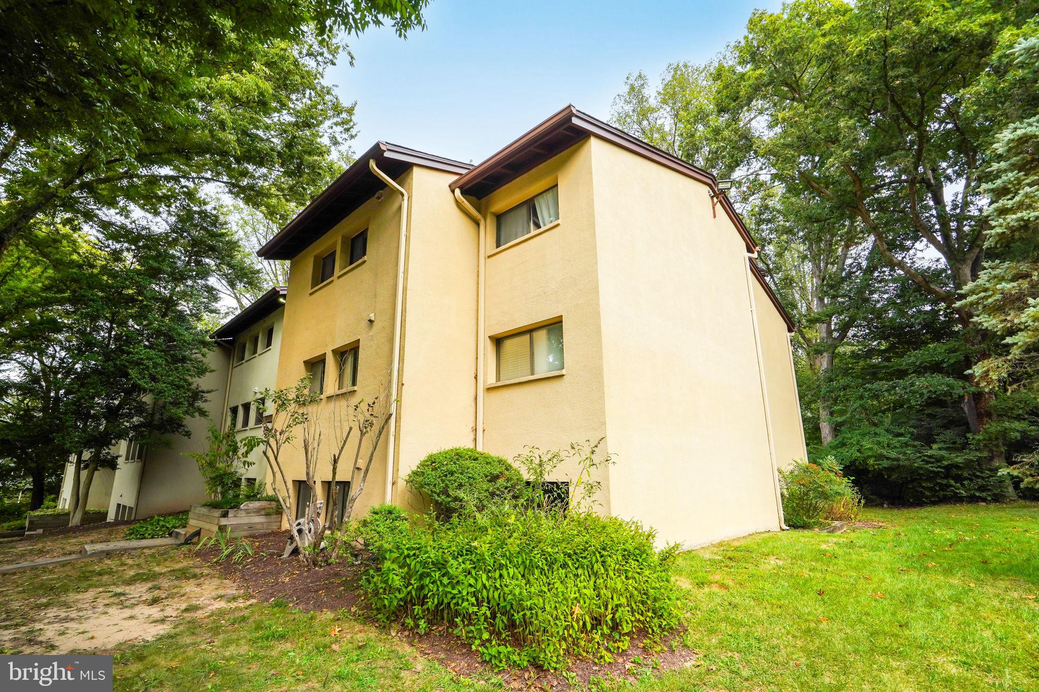 5653 Harpers Farm ROAD Unit: B