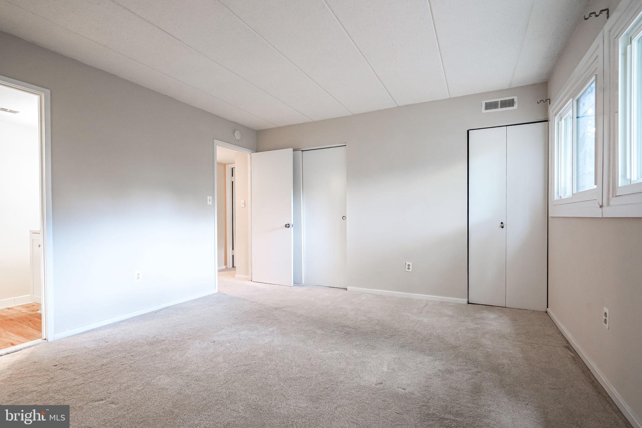 5653 Harpers Farm ROAD Unit: B