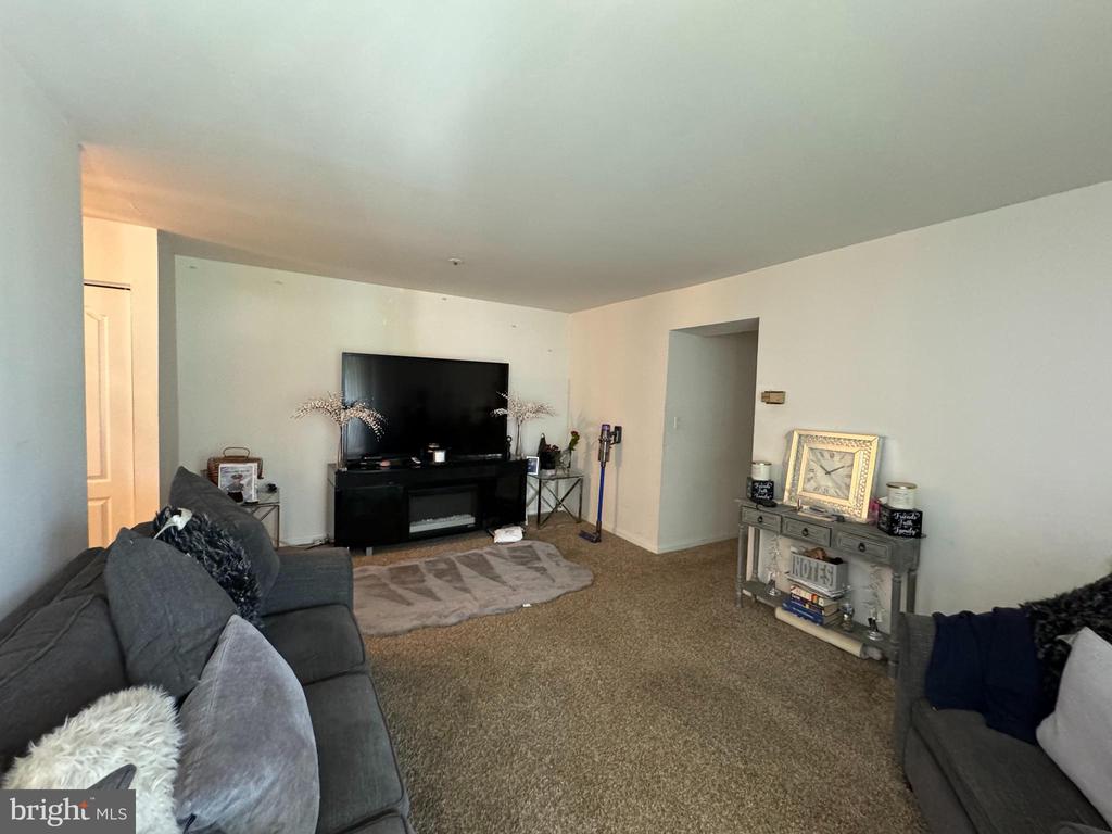 8511 Falls Run Rd #H