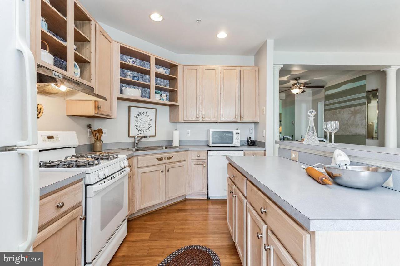 13012 TOWN COMMONS DRIVE