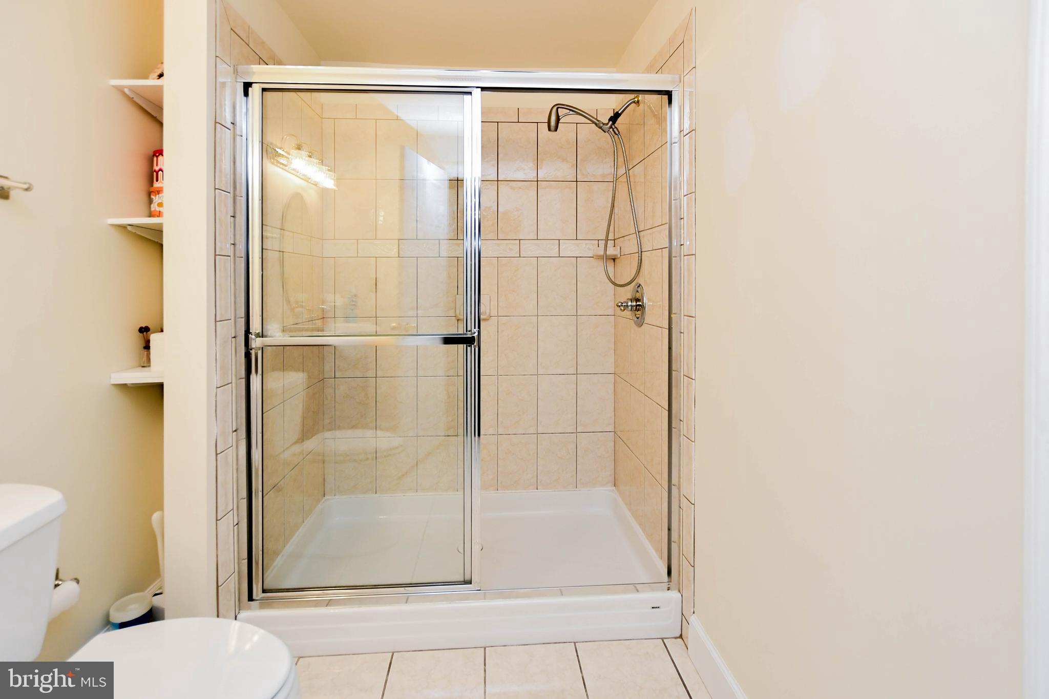 1909 Westchester DRIVE