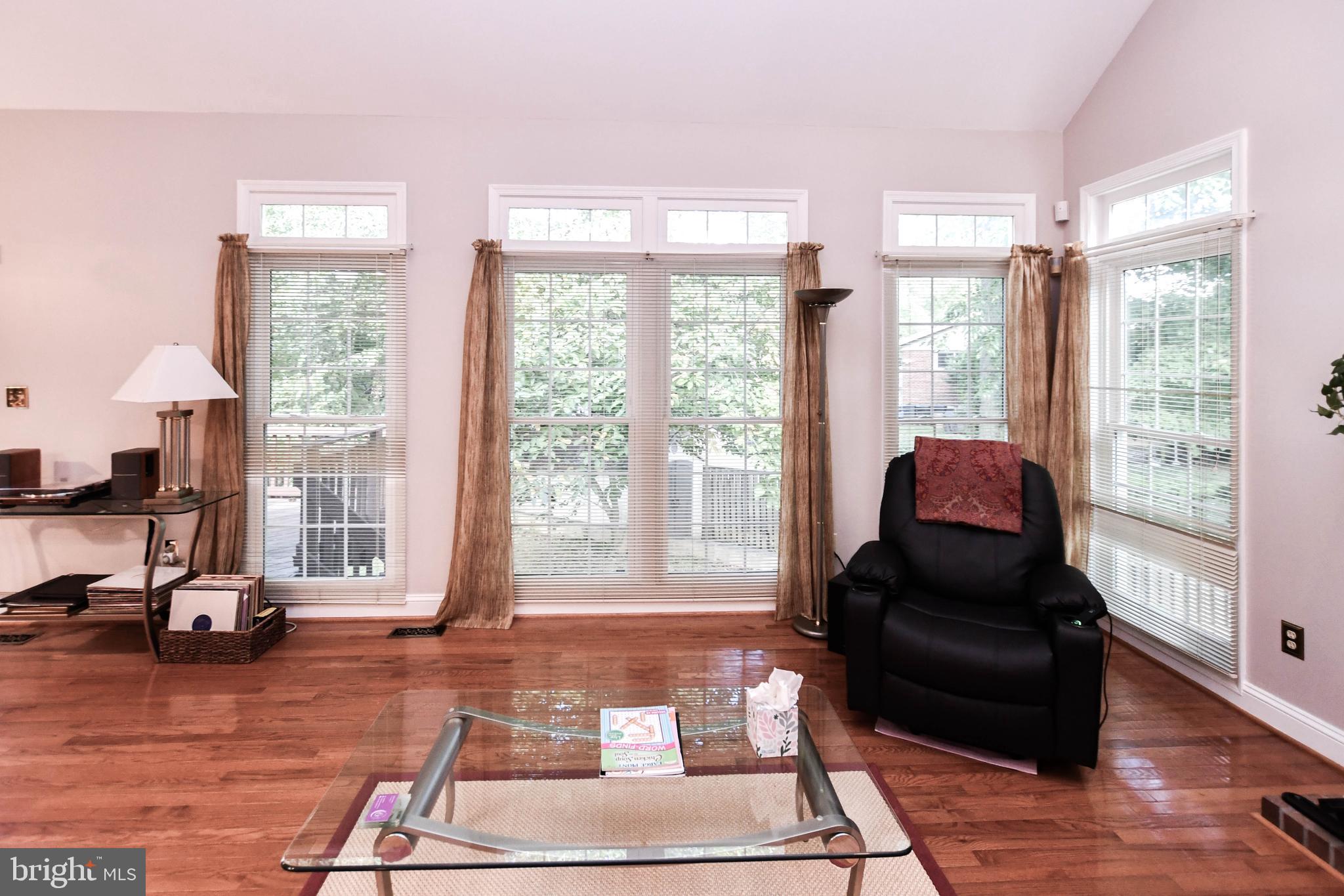 1909 Westchester DRIVE