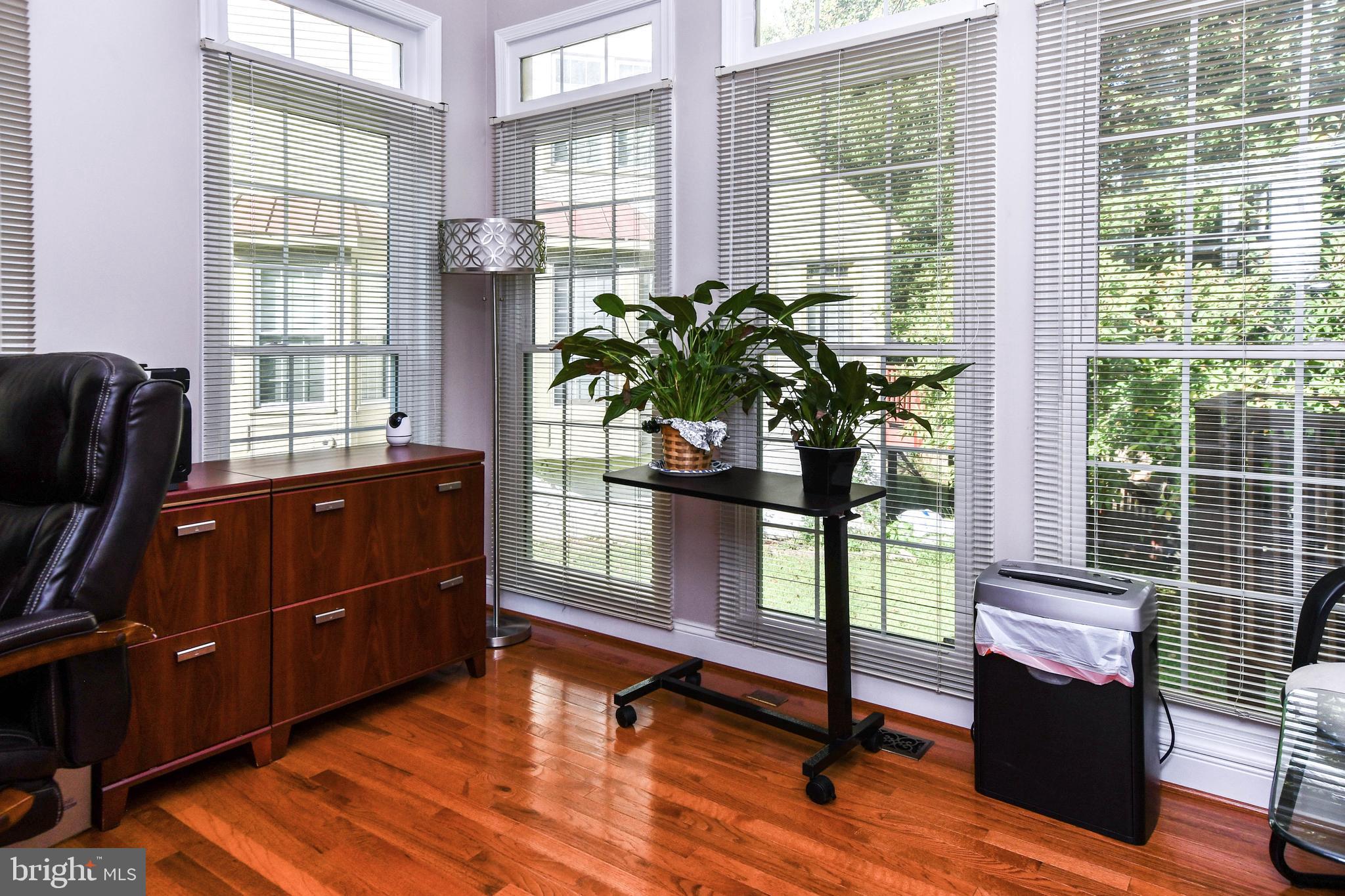 1909 Westchester DRIVE