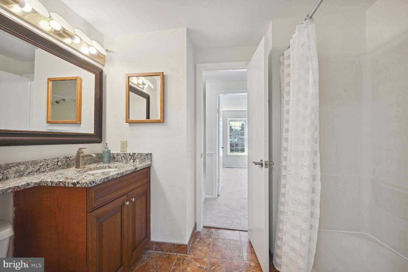 12923 Kitchen House Way