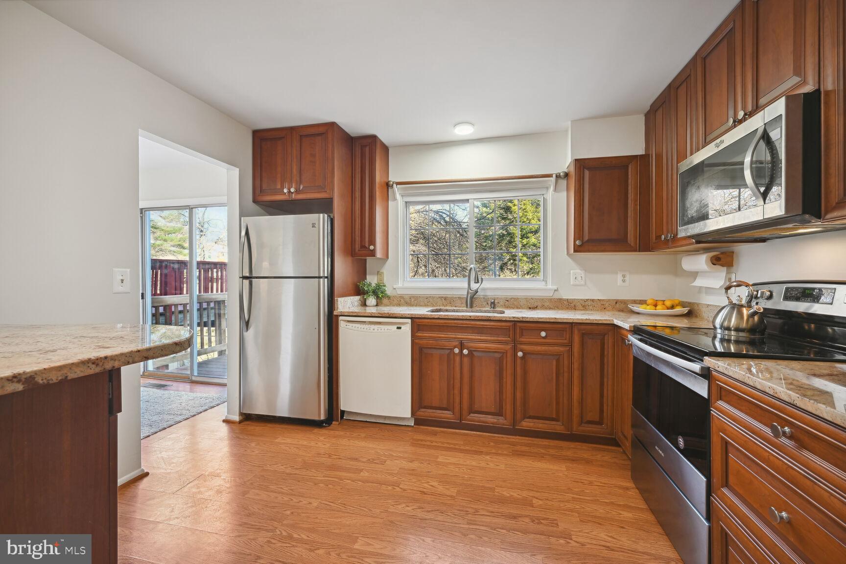 12923 Kitchen House Way