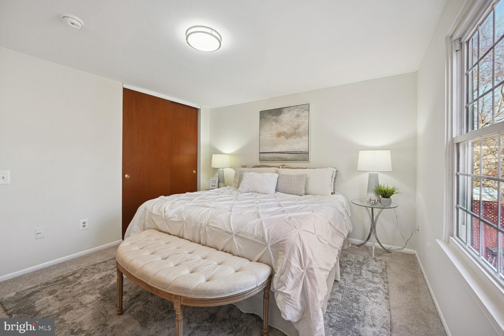 12923 Kitchen House Way