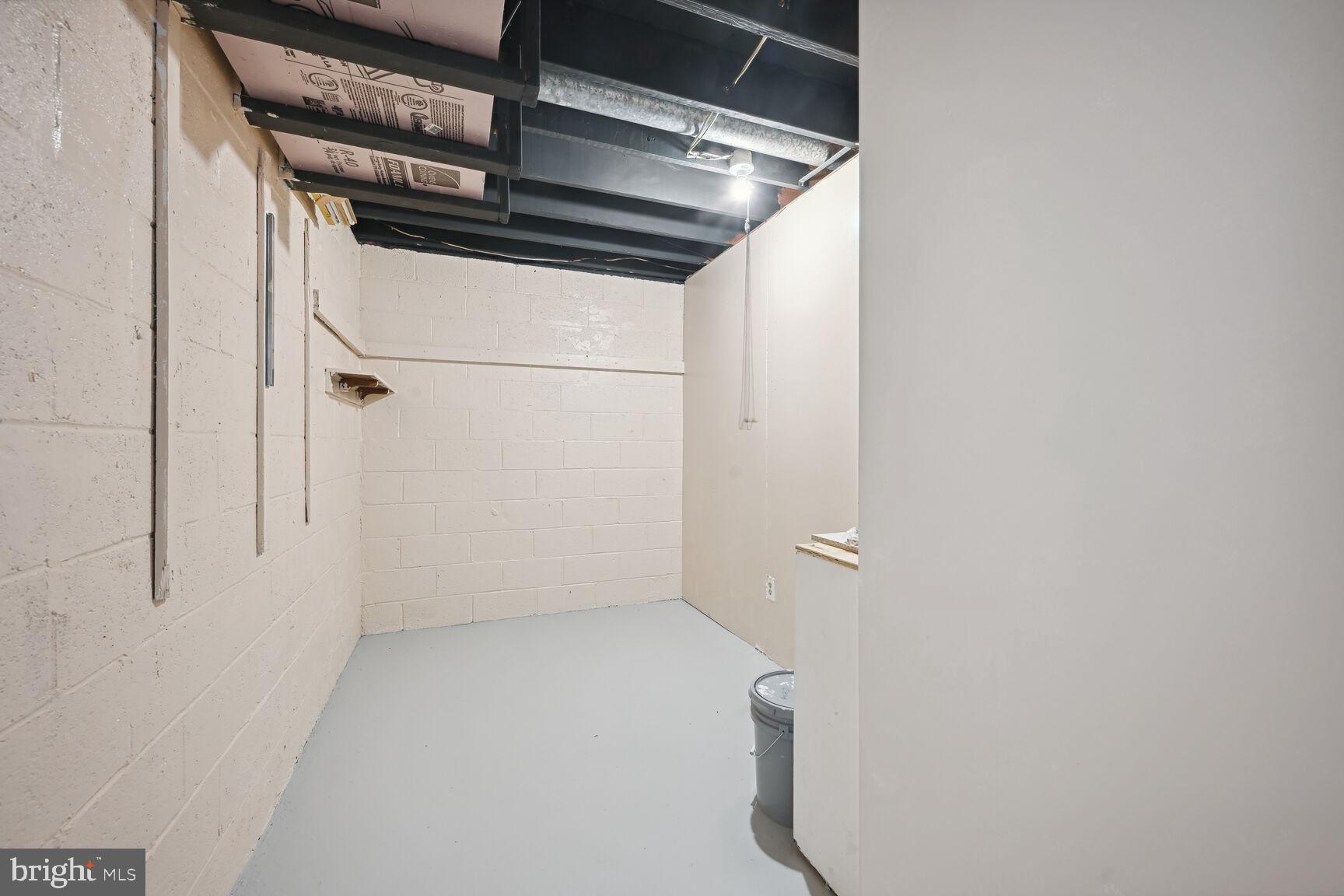 12923 Kitchen House Way