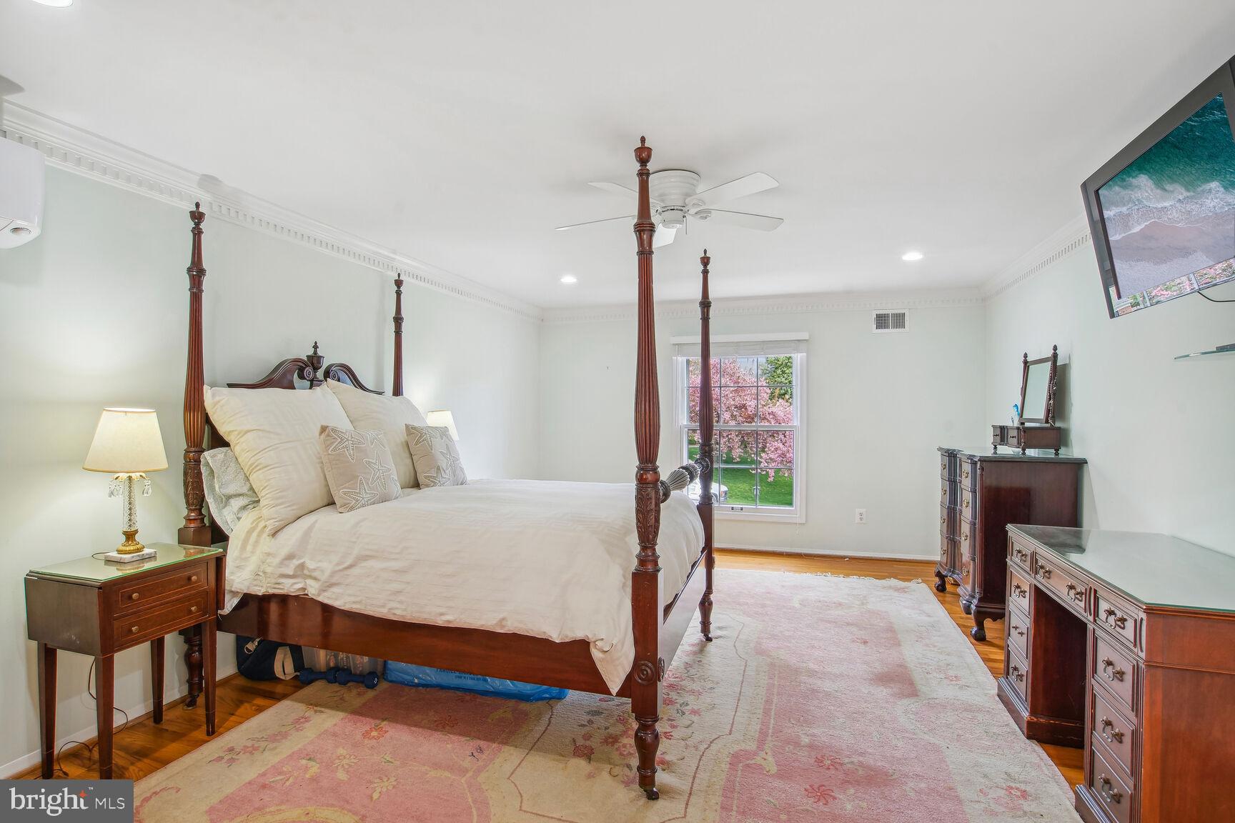 8804 Fox Hills Trl