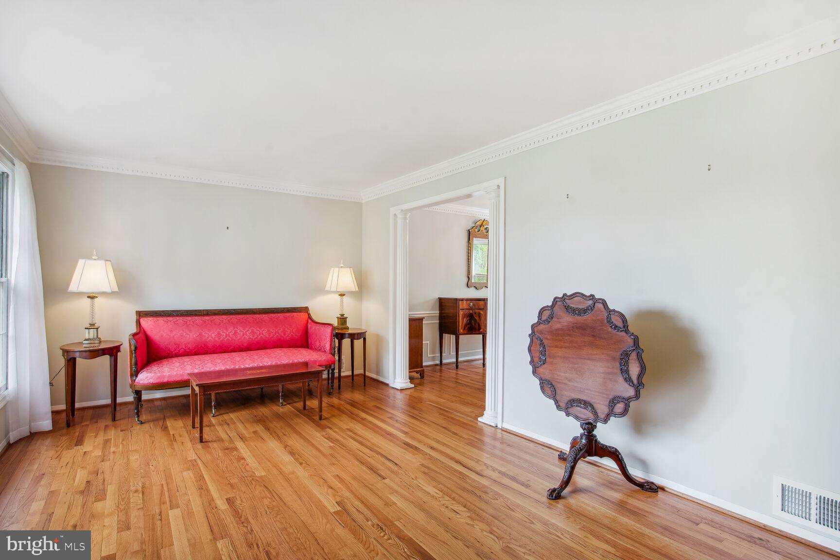 8804 Fox Hills Trl